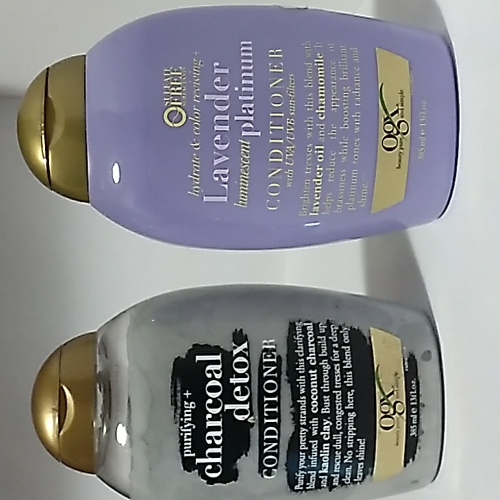 OGX Purifying Charcoal Detox Conditioner Hydrate Lavender Platinum Conditioner
